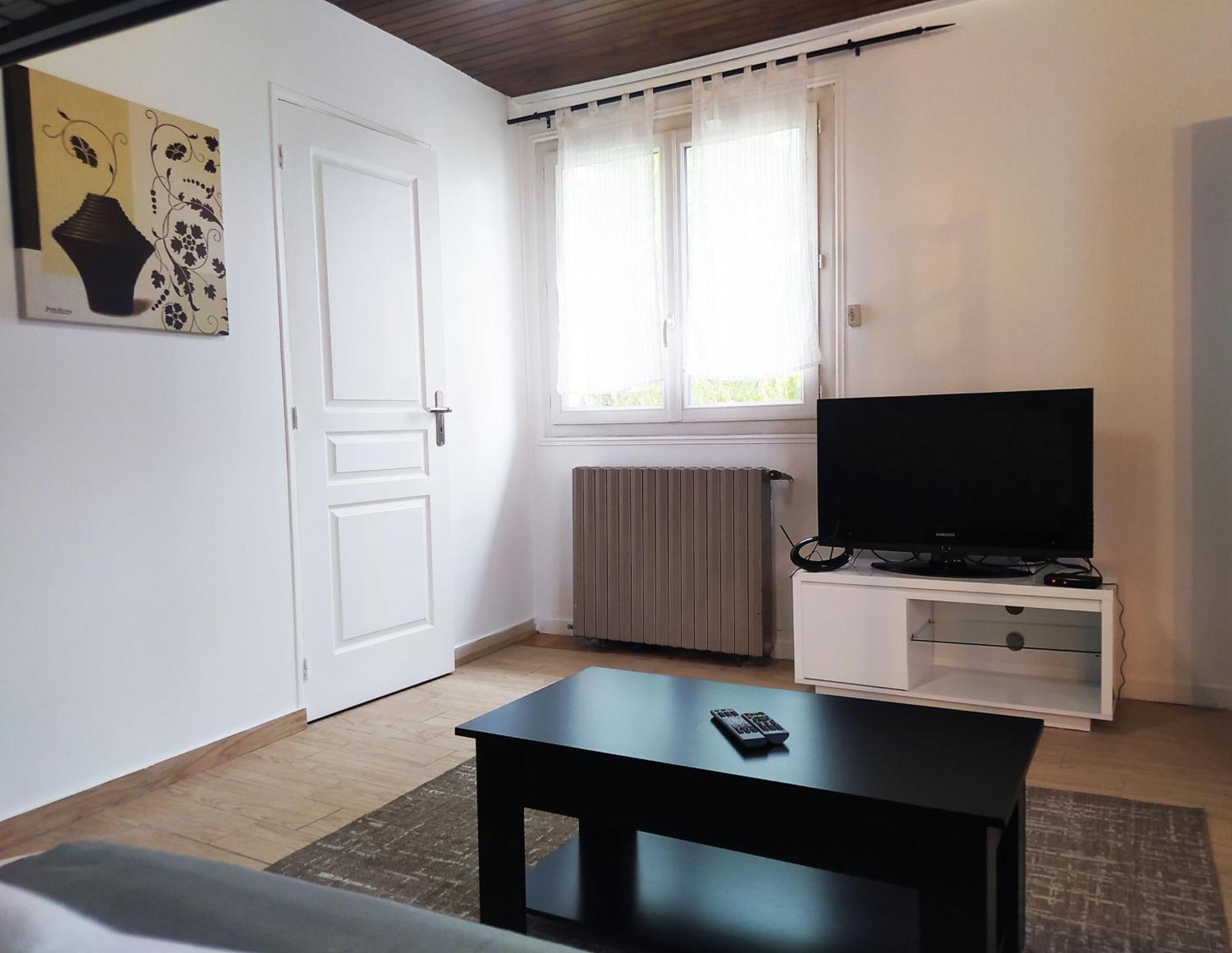 Charmant Studio Au Calme Proche Rer Stade De France Paris ستينس المظهر الخارجي الصورة